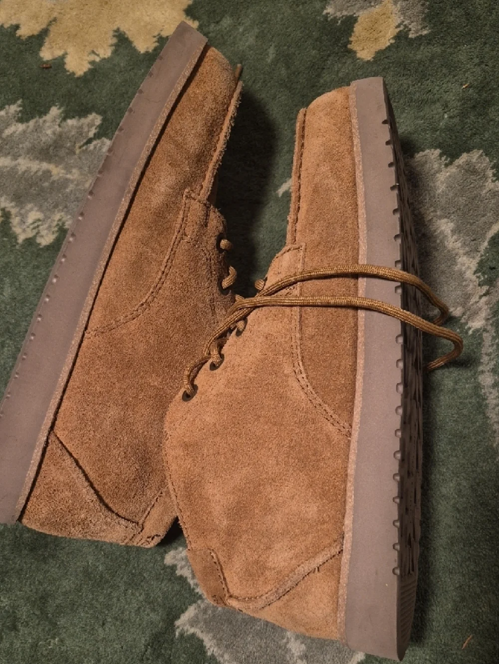 Koolaburra Men's Suede Chukka Boots in Brown - Picture 5 of 9